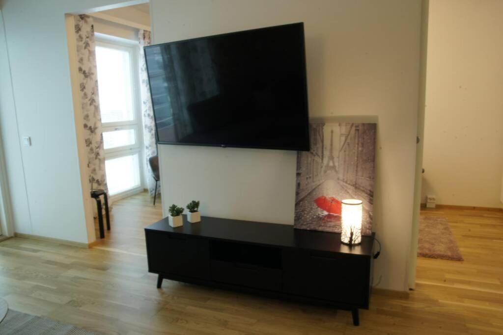 Keskustan Kaksio 45 M2 Autopaikalla, Rautatienkatu 19, 9 Krs Apartment Оулу Екстериор снимка